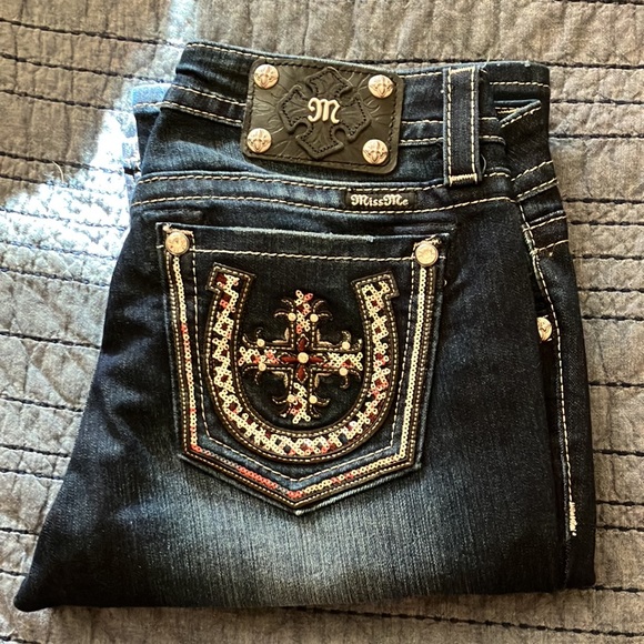 Ladies Jean - Picture 2 of 4